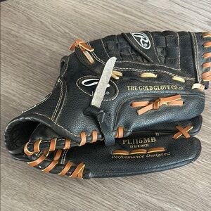 Rawlings Black and Brown Baseball Glove